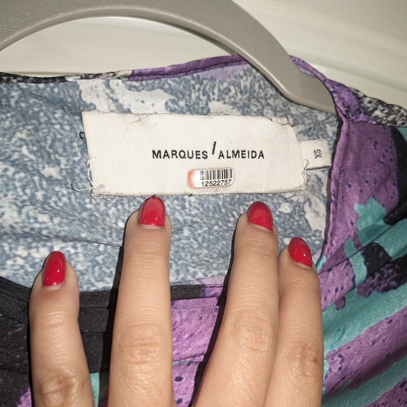 D3. MARQUES ALMEIDA GRAFFITI PRINT PLEATED DRESS - Picture 4 of 11